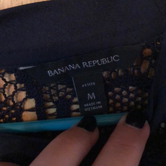 NWOT Banana Republic navy lace top - Picture 5 of 5
